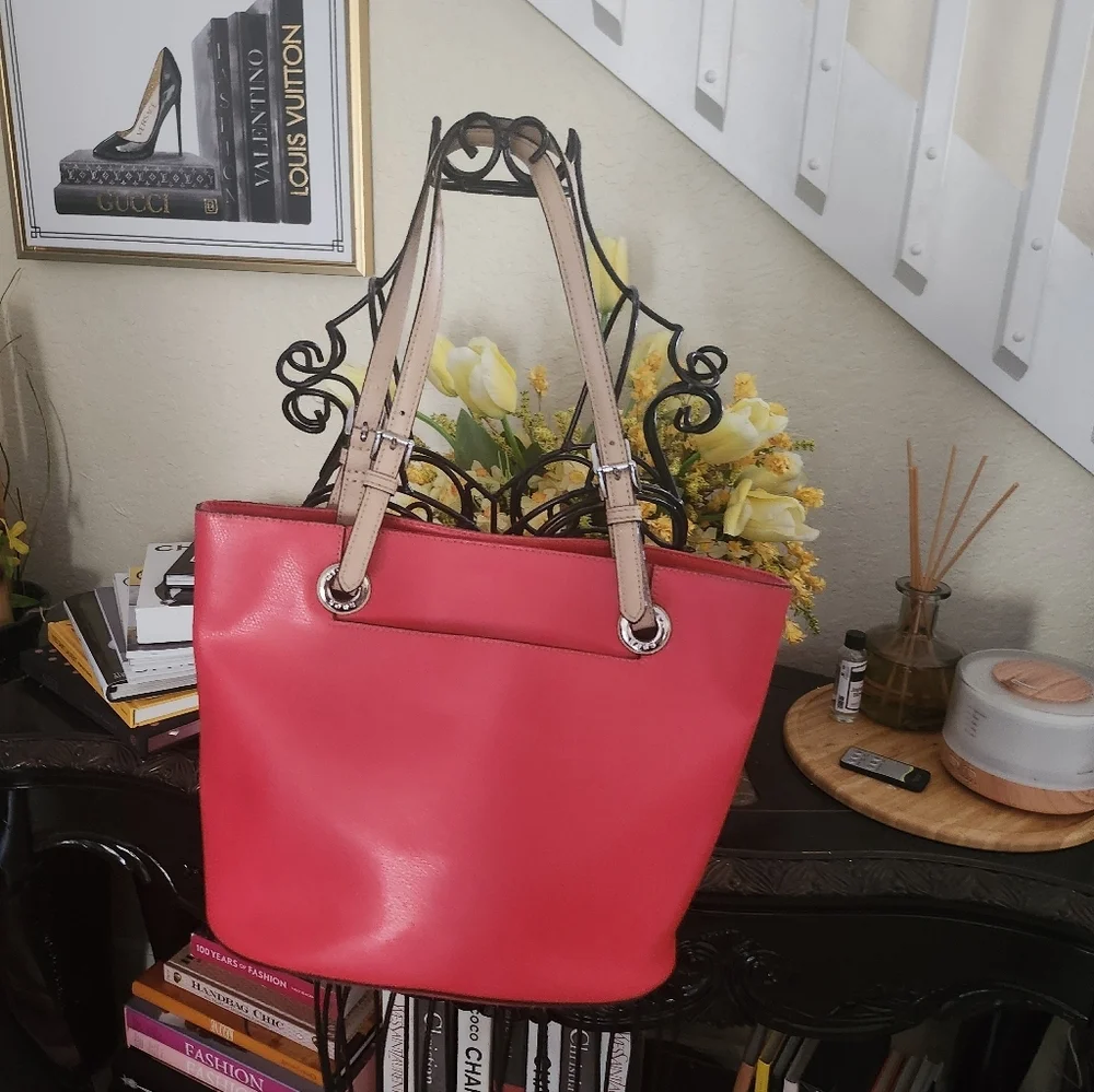 Michael Kors leather shoulder bag